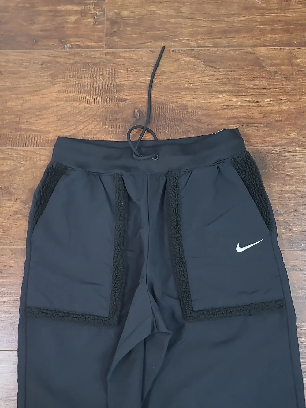 Nike DQ6809-010 Essential Loose Fit High Rise Black Fleece Jogger pants Womens M - Picture 2 of 9